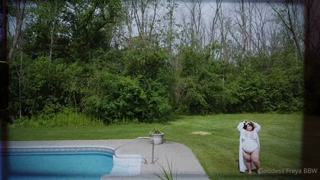 176145594_goddess-freya-present-foxy-bbw-gets-wet-clean-edition_0.mp4