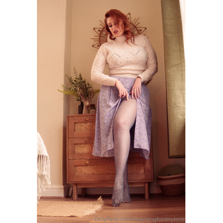ladylangfordnylons-2025-01-01-3623290013.jpg