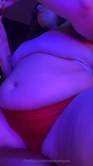 1760875621_quickly-outgrowing-all-of-my-active-wear-at-a-rapid-pace-i_0.mp4