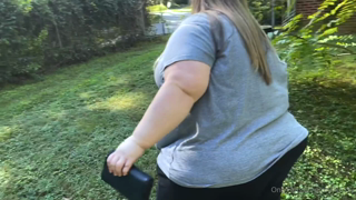 217557183_watch-my-belly-jiggle-and-shake-as-i-waddle-to-my-car-i-get_0.mp4