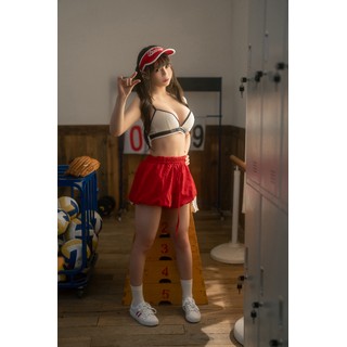 Cosplayer-Iron-hand-calls-the-beast-full-sportswear-MissKON.com-009.jpg