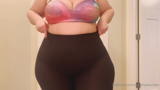655789085_sexy-vault-video-1-work-out-fail-udderly-adorable-att_0.m4v