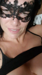 CAM4.2021.10.08_23.22.58_belletette93.mp4