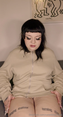 868670902_fat-new-neighbour-roleplay-so-this-fat-girl-just-moved-i_0.m4v