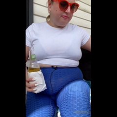 766081586_outdoor-bud-light-lime-bloat-in-sexy-blue-leggings_0.m4v
