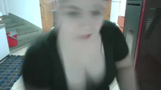 CAM4.2022.02.23_22.08.53_puffacurvy.mp4