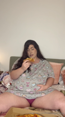 1144695794_heres-the-first-part-of-my-pizza-video-its-gonna-have-to_0.mp4