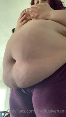 231246509_gloriously-gigantic-in-the-morning-after-breakfast-being_1.m4v