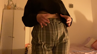 106297072_i-had-a-takeaway-with-my-housemates-and-ate-so-much-that-my_0.m4v