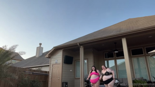 1598328877_robyn-and-i-rented-a-pool-when-i-was-visiting-her-and-we-had_0.mp4
