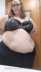 352961322_i-had-to-change-from-my-work-shirt-to-my-sports-bra-thought_0.m4v