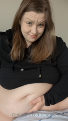 403703689_you-need-two-hands-for-this-belly_0.m4v