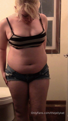 1071363153_first-weigh-in-and-measurements-gif-3-screenshot-jellyka_1.mp4