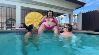 967542504_missing-last-summer-with-these-babes_0.mp4