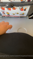 180139848_struggled-so-much-on-the-flight-back-to-england-these-plane_1.m4v