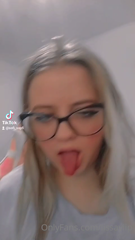 258779731_which-ahegaooo-video-better_1.m4v
