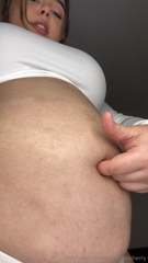1471278294_white-cropped-long-sleeve-short-videos_0.mp4
