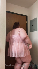 524251649_this-new-lingerie-doesn-t-fit-as-i-expected-it-to_1.m4v