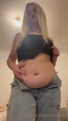 360753343_who-wants-to-watch-me-eat_0.m4v