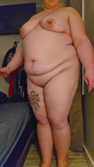 976123579_a-little-walking-and-jiggle-clip-for-ya_0.mp4