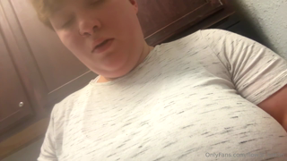 1277564655_wow-i-ve-outdone-myself-today-so-out-of-breath-just-standin_1.mp4