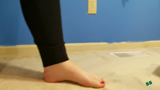 Giantess aunt - ThisVid.com.mp4