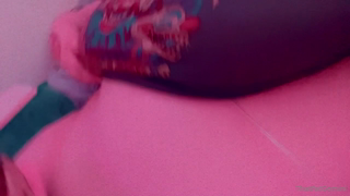987490124_my-vip-page-thatfatgeminii-is-where-i-post-all-my-vids_0.mp4