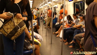 asd-2015-12-21-bangkok-thailand-XMAS shopping MRT – December 21, 2015.mp4