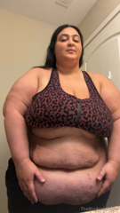 754921599_i-cannot-believe-how-low-my-belly-has-been-hanging-lately-i_5.mp4