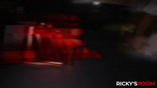 RickysRoom.23.12.21.Savannah.Bond.XXX.2160p.MP4-NBQ.mp4