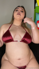 1624001703_red-bikini-short-vids_1.mp4