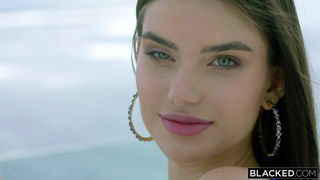Stefany Kyler - Lasting Memories - 4K.mp4