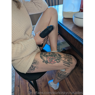 hotmomdomme-2023-01-29-2758147461.jpg