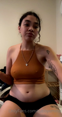 352757639_watch-this-pig-play-with-herself-when-she-just-eats-bc-that_4.m4v