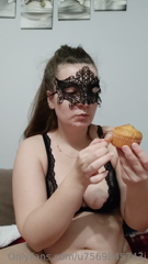 488673503_look-at-me-a-greedy-piggy-drinking-gallon-of-weight-gain_0.m4v