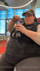 479275631_merry-christmas-and-good-morning-from-the-airport-i-m-headi_3.m4v