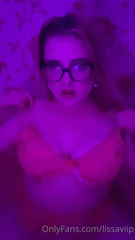 416414816_would-you-go-on-a-date-with-me_0.m4v