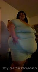 203458171_too-hot-to-be-alone-tonight_2.m4v