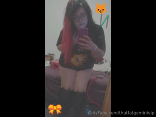 824605924_my-timeline-of-my-250-lb-weight-gain-as-of-march_0.mp4