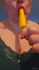921840575_oh-how-i-love-a-good-snack-now-who-i-mean-what-should-i-h_7.mp4