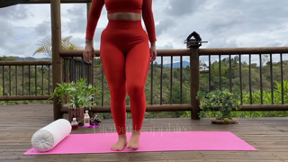 SapphireHerrera - Let_s have a yoga session together.mp4