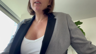 Nicolette Bloom - Dr Mom Relieves You.mp4