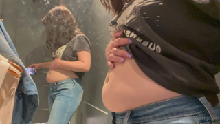 698787485_may-have-outgrown-my-old-jean-size_0.mp4