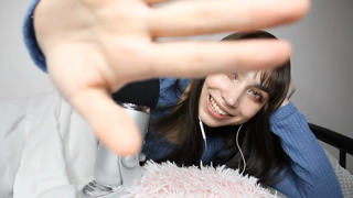 2024-01-18 - ASMR｜ NOS DORMIMOS JUNTOS 🥰 en un día de LLUVIA (Roleplay) (public).mkv