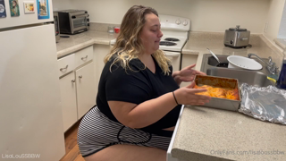 255458326_lasagna-is-one-of-my-favorite-foods-and-i-d-be-lying-if-i-sa_0.m4v