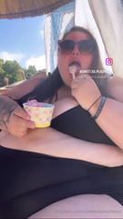 765484353_fat-girl-in-the-sunshine_5.mp4