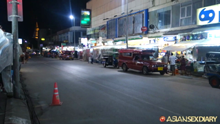 asd-2016-10-12-chiang-mai-thailand-Night bazaar – October 12, 2016.mp4