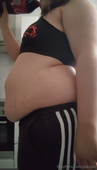 795463978_i-am-shocked-that-my-belly-is-so-big-i-received-a-susp_0.m4v