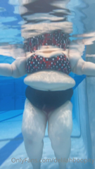 327573690_i-had-some-issues-with-my-waterproof-phone-case-today-but-i_1.m4v