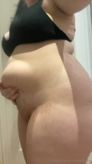 1647147168_im-soooo-jiggly-now_0.mp4